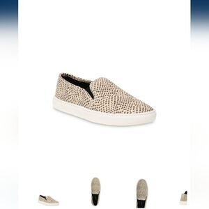 Womens TIME and TRU Animal Print Twin Gore Low Top Slip On Shoes / Size 6